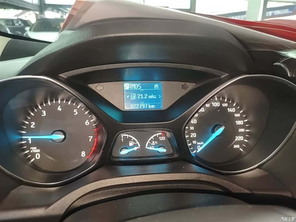 Ford Kuga, 2019 12