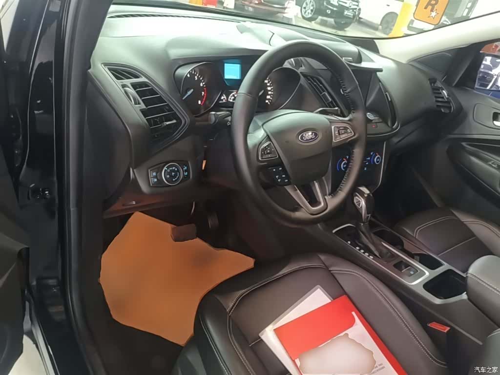 Ford Kuga, 2019 10