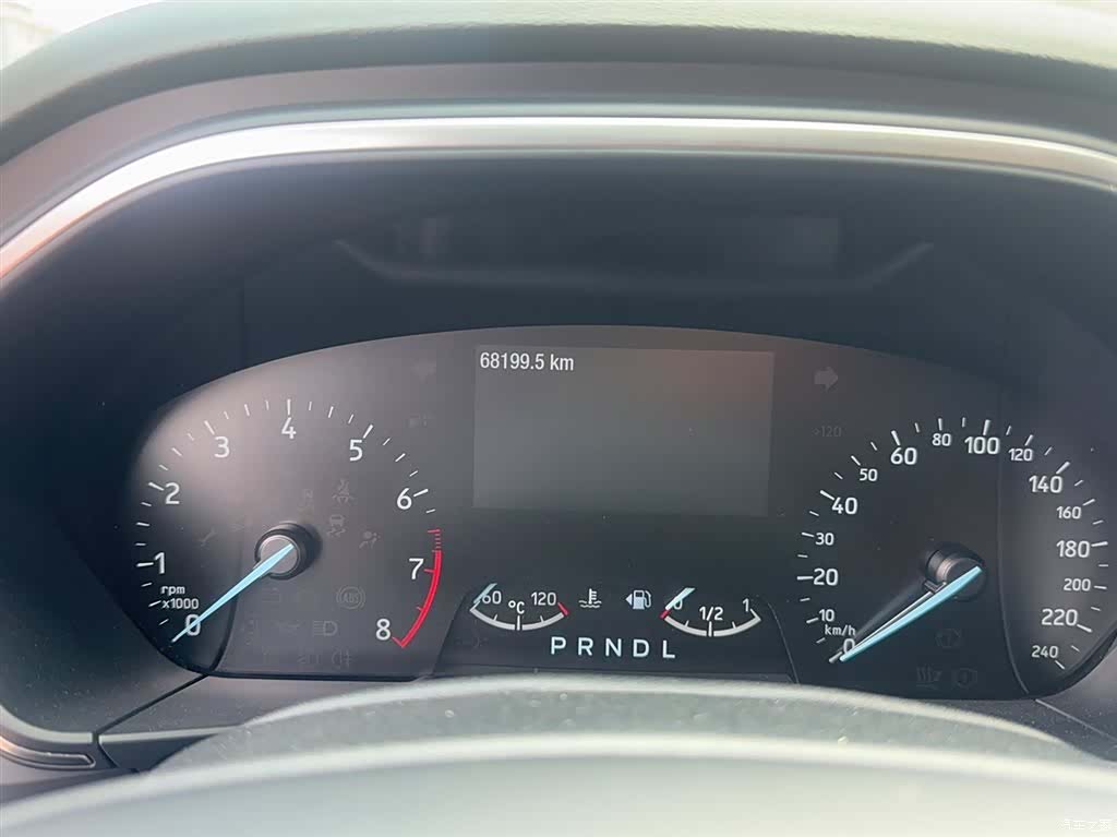 Ford Focus, 2020 11