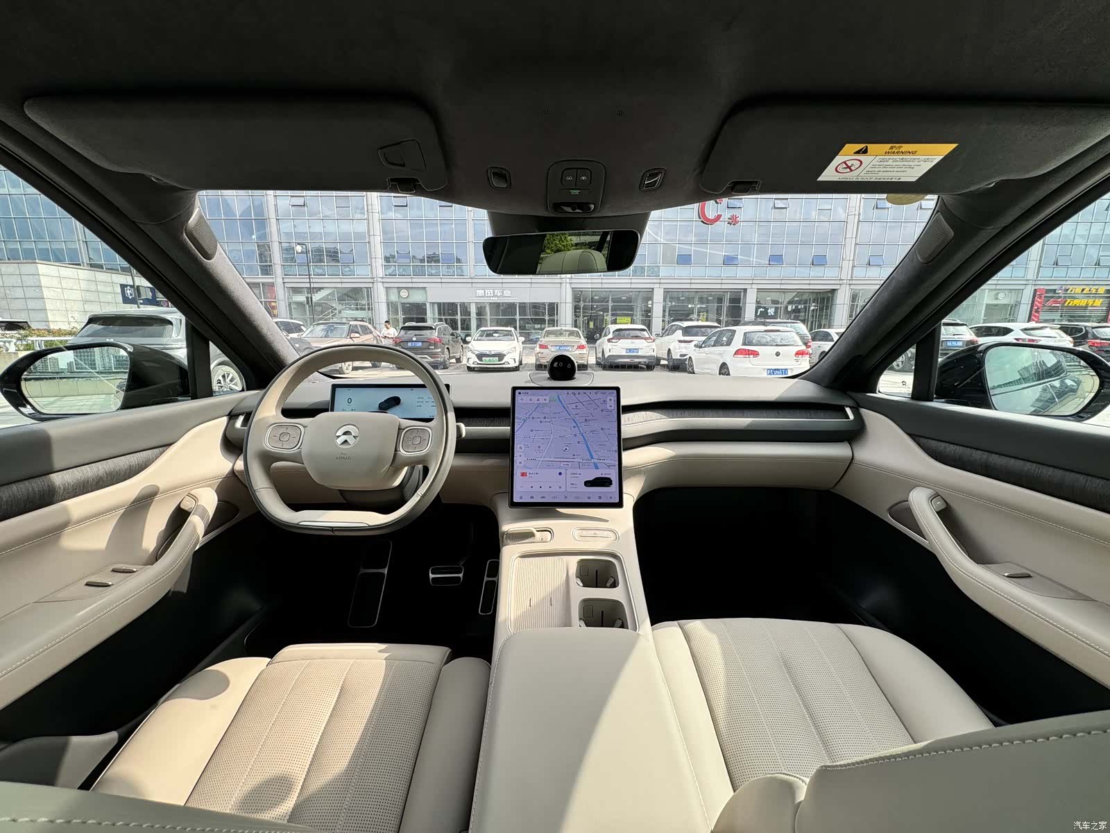 NIO ES8, 2023 7