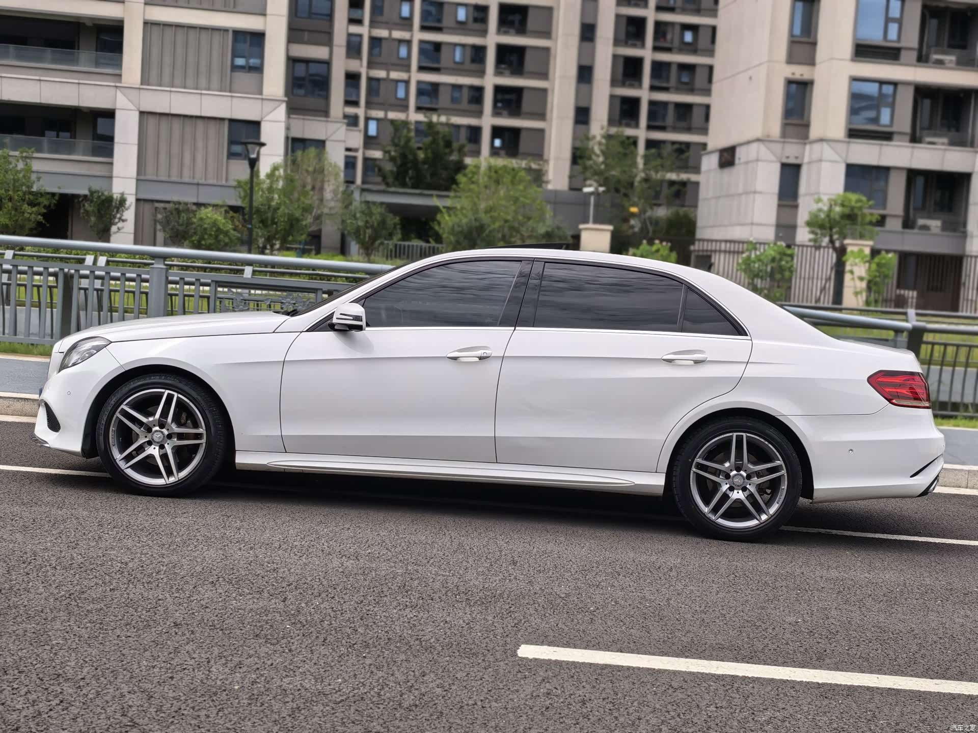 Mercedes-Benz E-Class, 2014 4