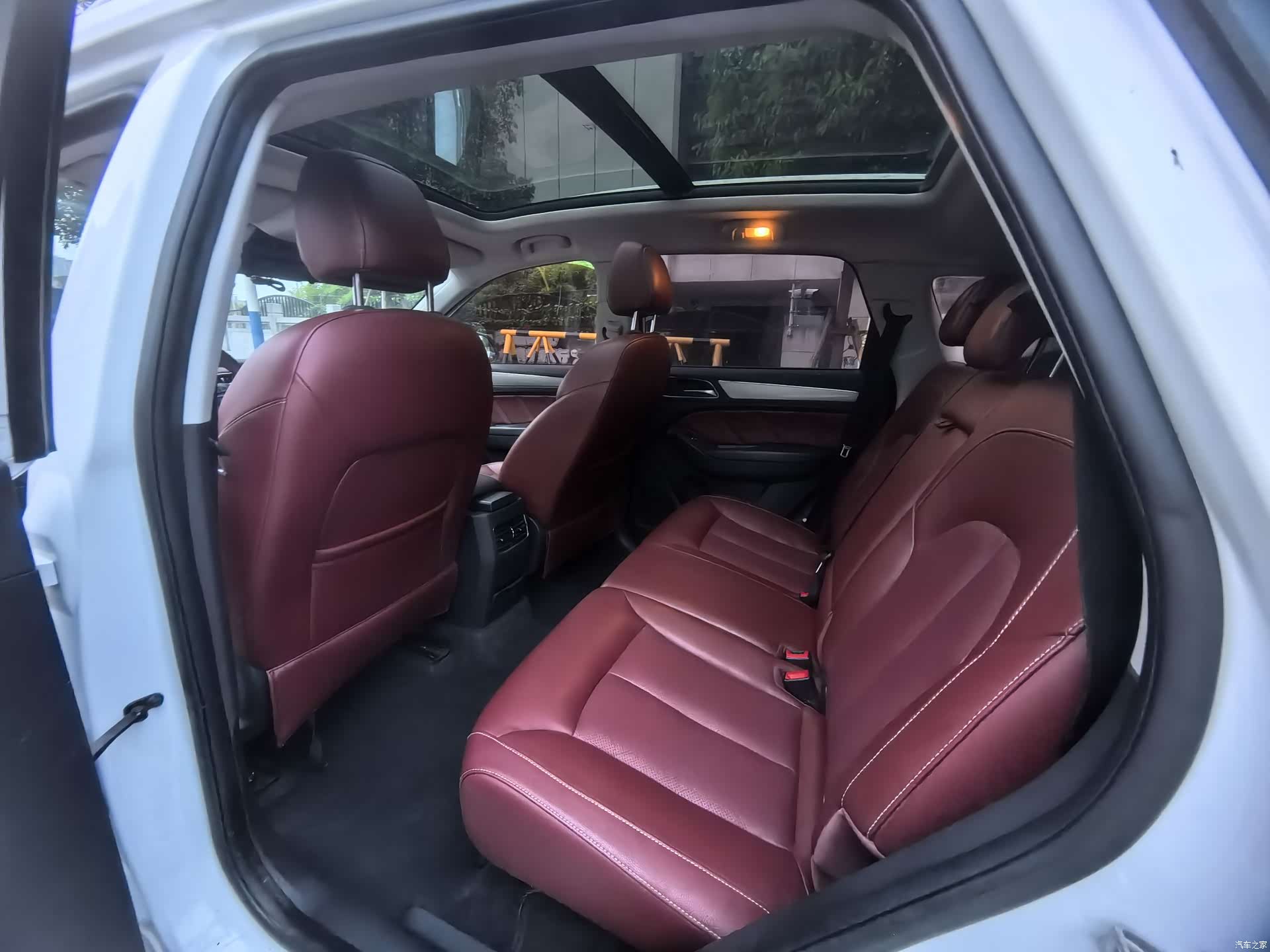 Roewe RX5, 2017 8