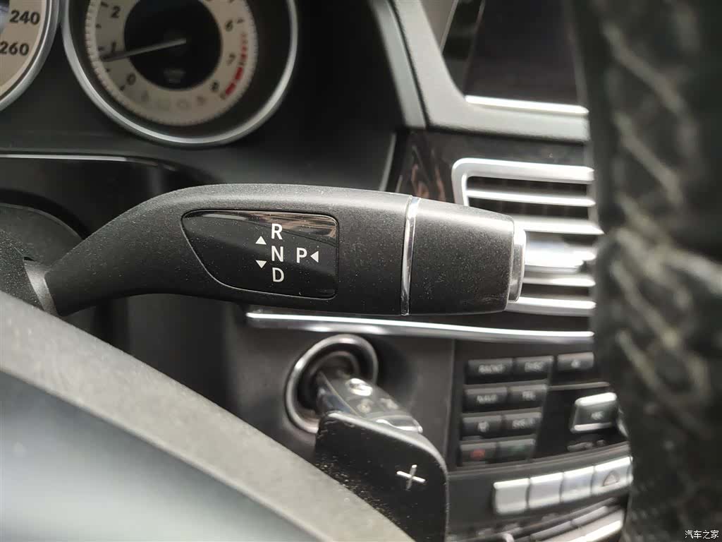 Mercedes-Benz E-Class, 2014 10