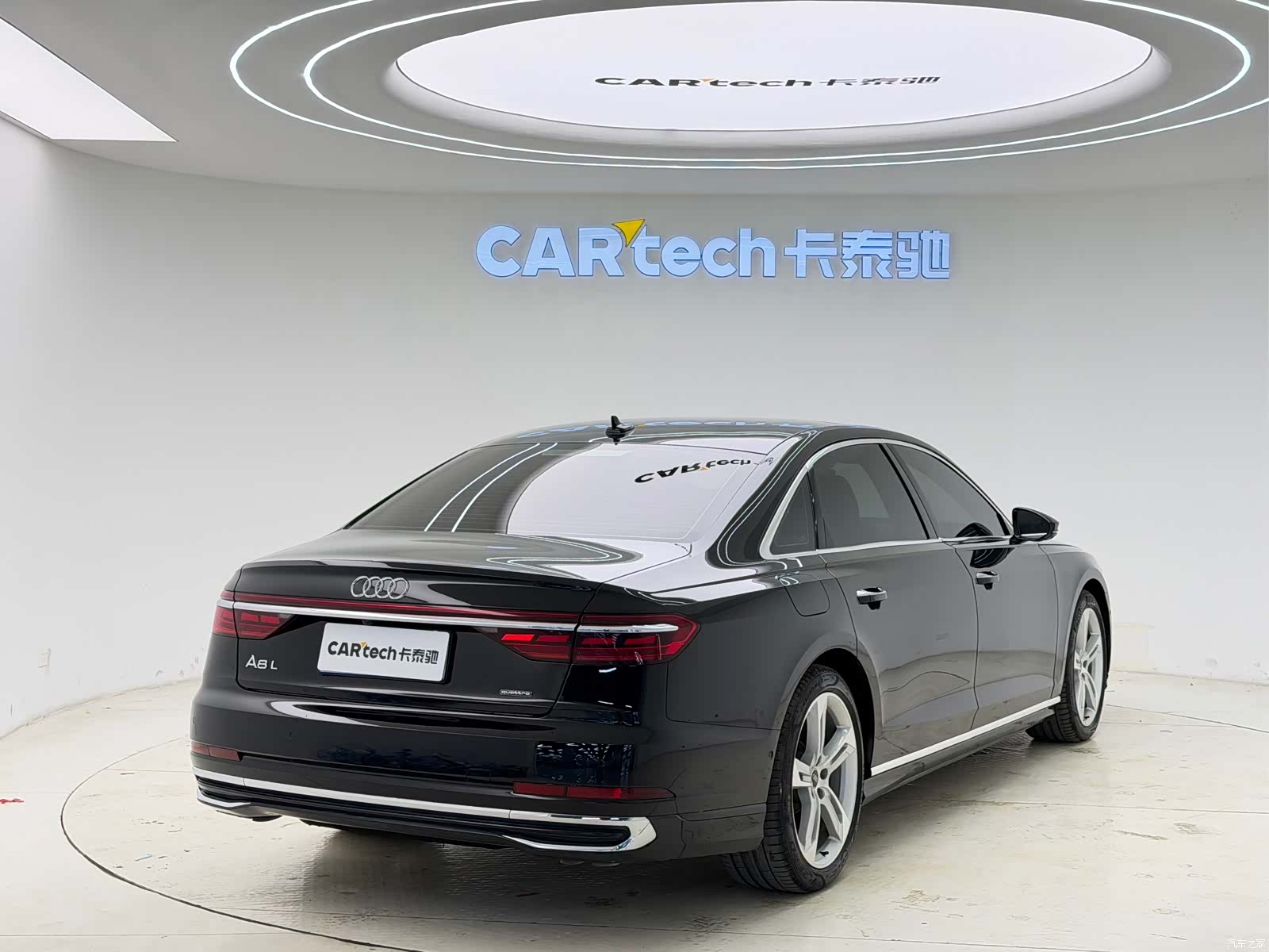 Audi A8L, 2023 все фото