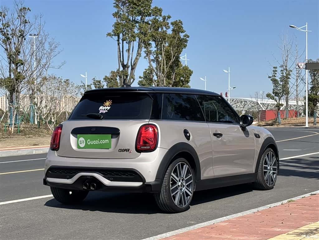 Mini Cooper, 2023 19