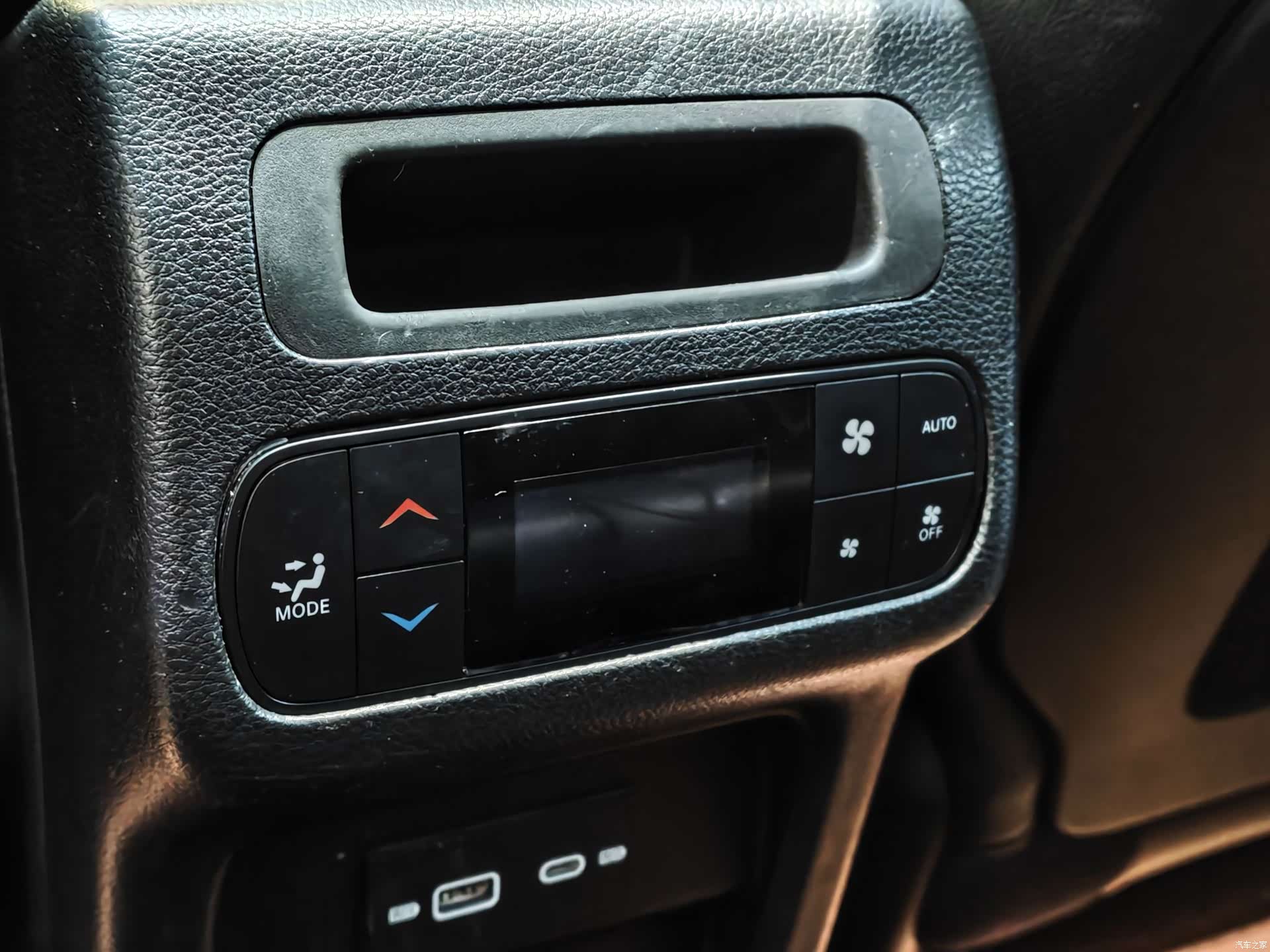 Jeep Grand Commander, 2021 16