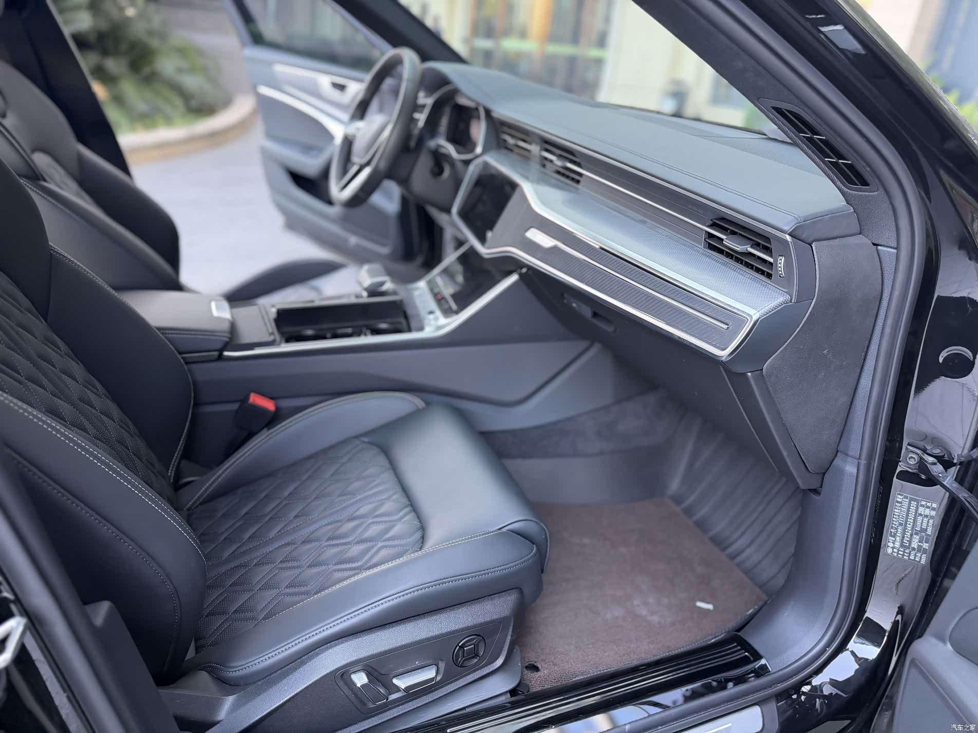 Audi A6L, 2025 все фото