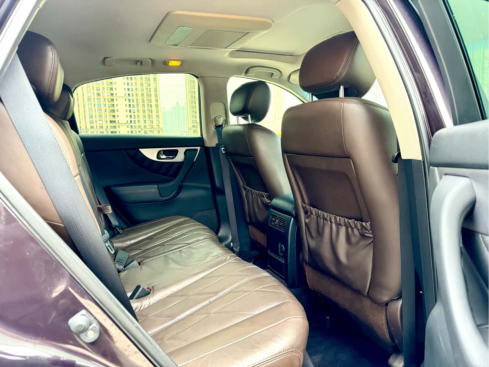 Infiniti FX35, 2011 16