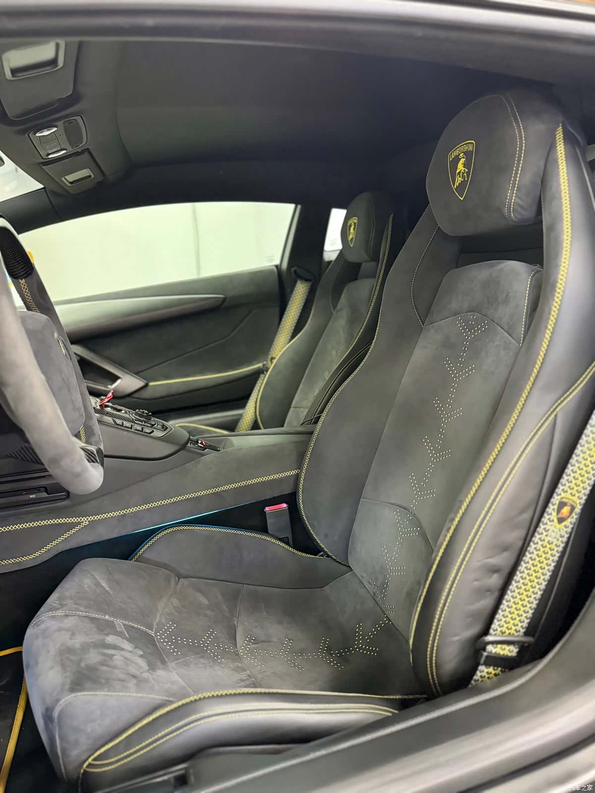 Lamborghini Aventador, 2014 9