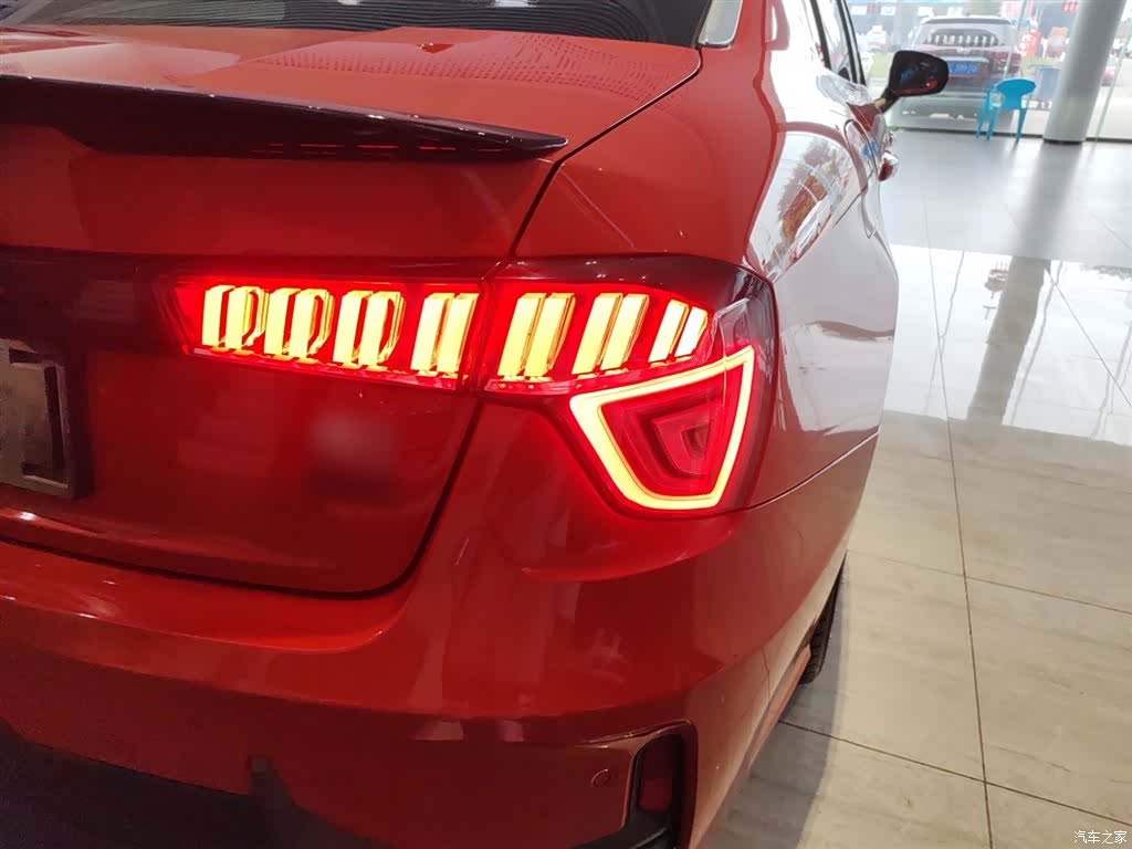Lynk & Co 01, 2019 8