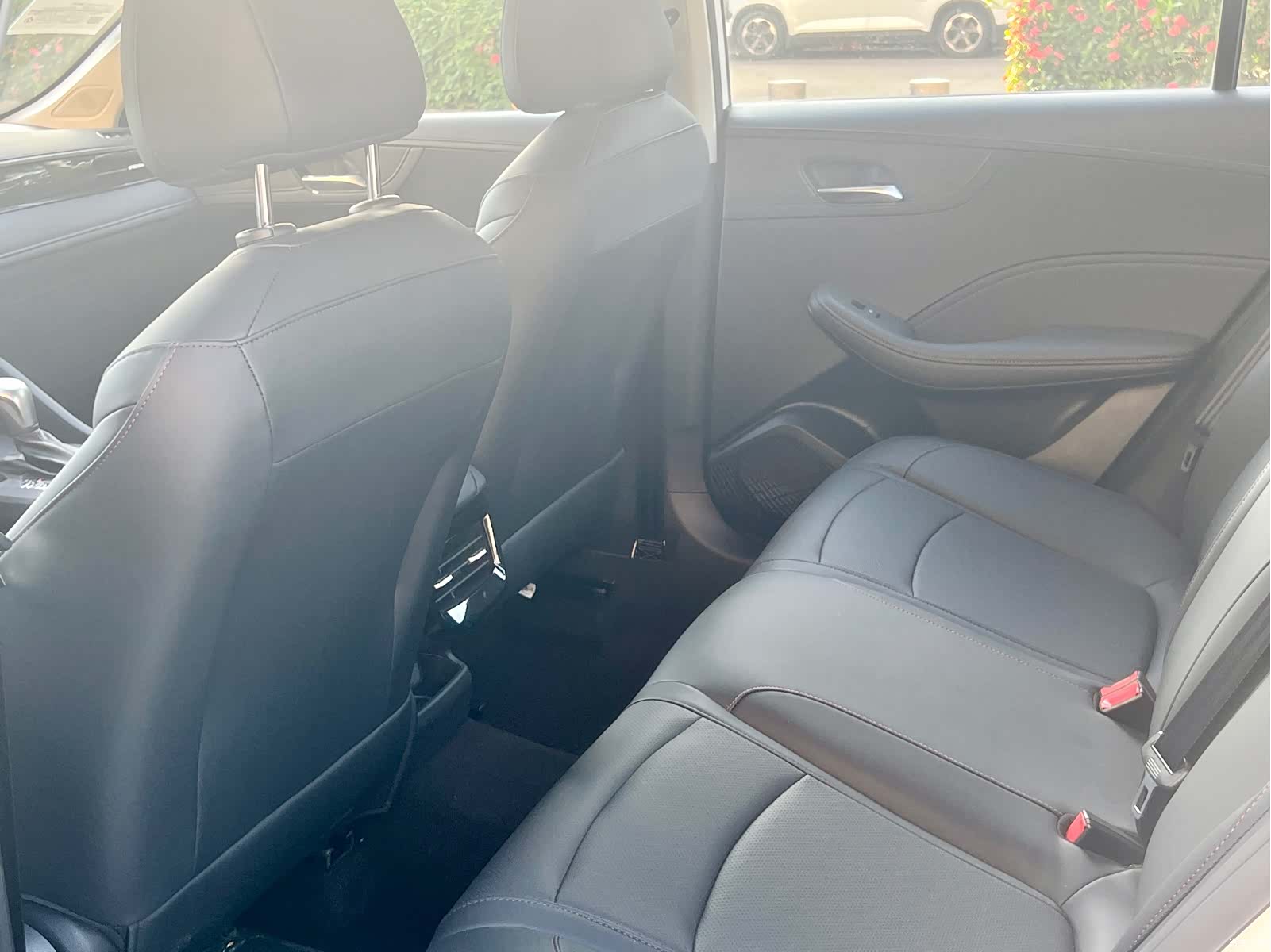 Roewe i5, 2025 13