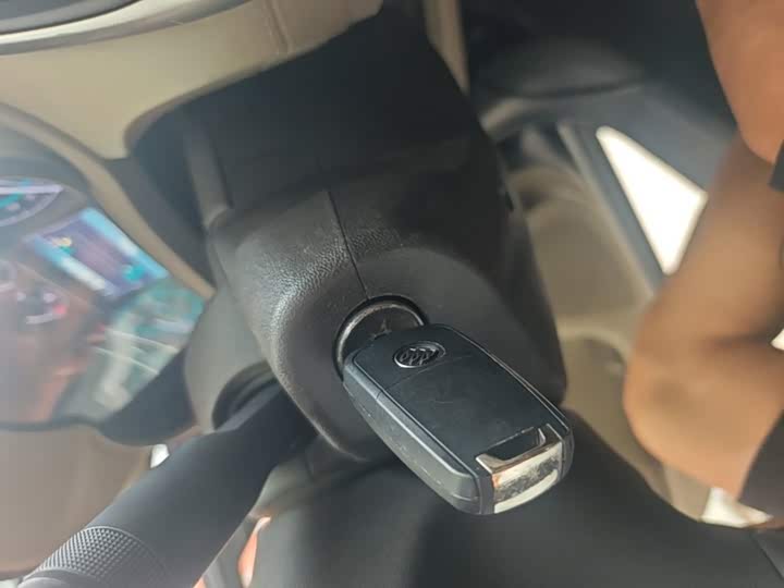Buick LaCrosse 2013 2.4L SIDI ling xian Комфорт