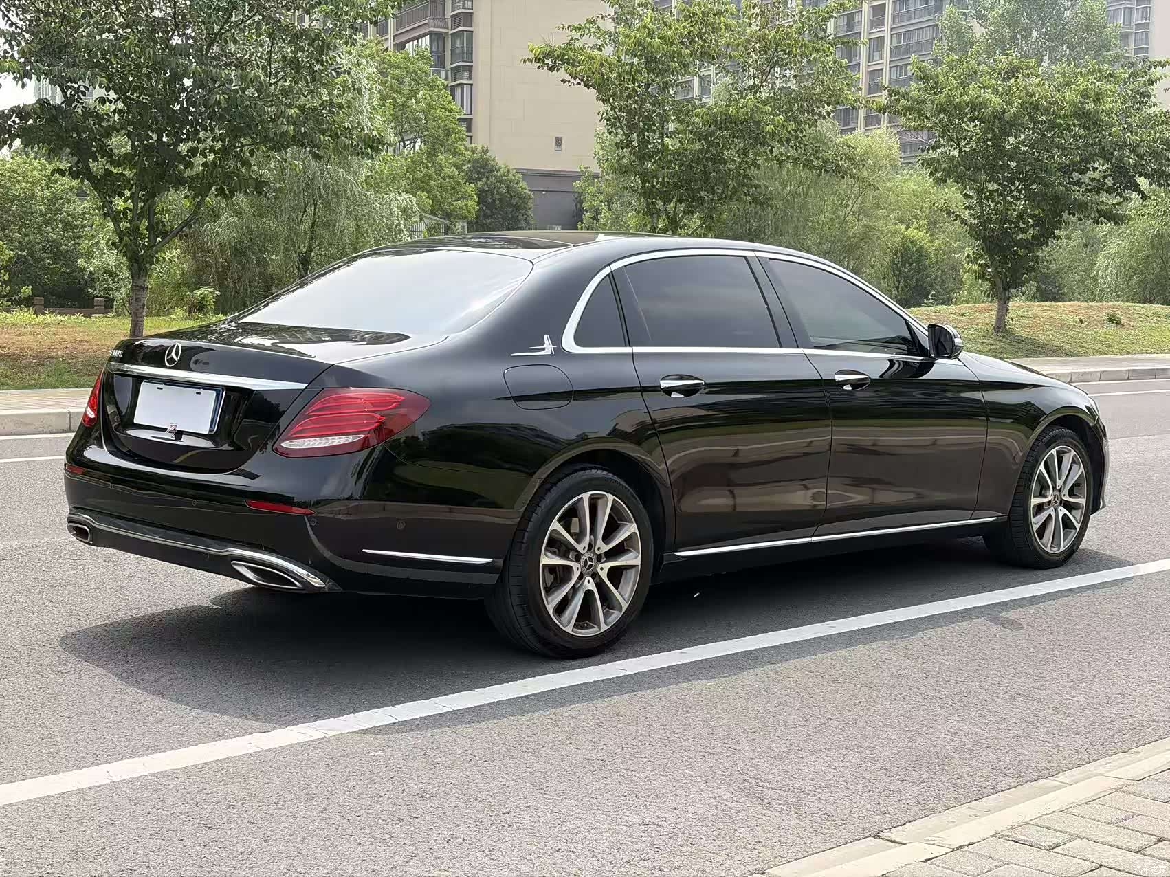 Mercedes-Benz E-Class, 2018 4