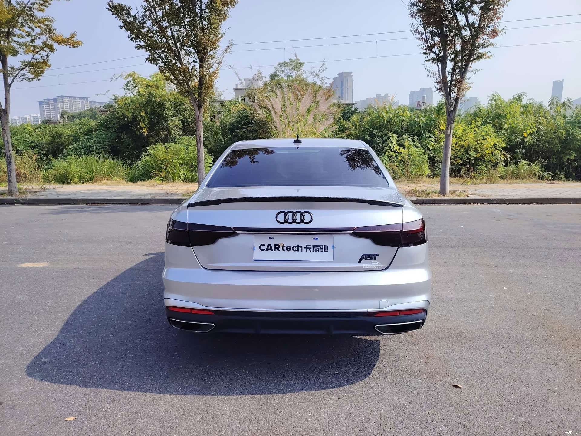 Audi A4L, 2020 все фото
