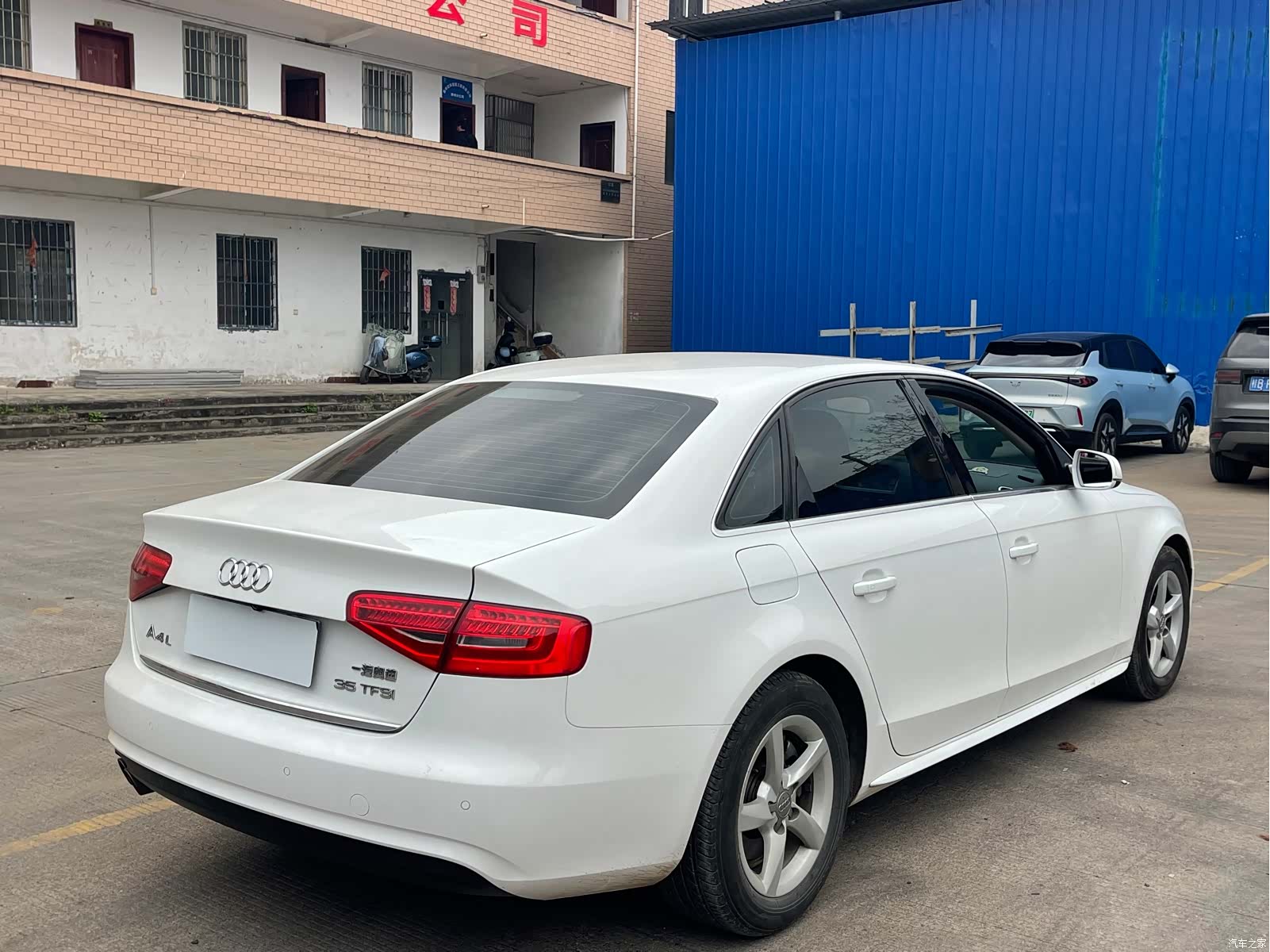 Audi A4L, 2013 все фото