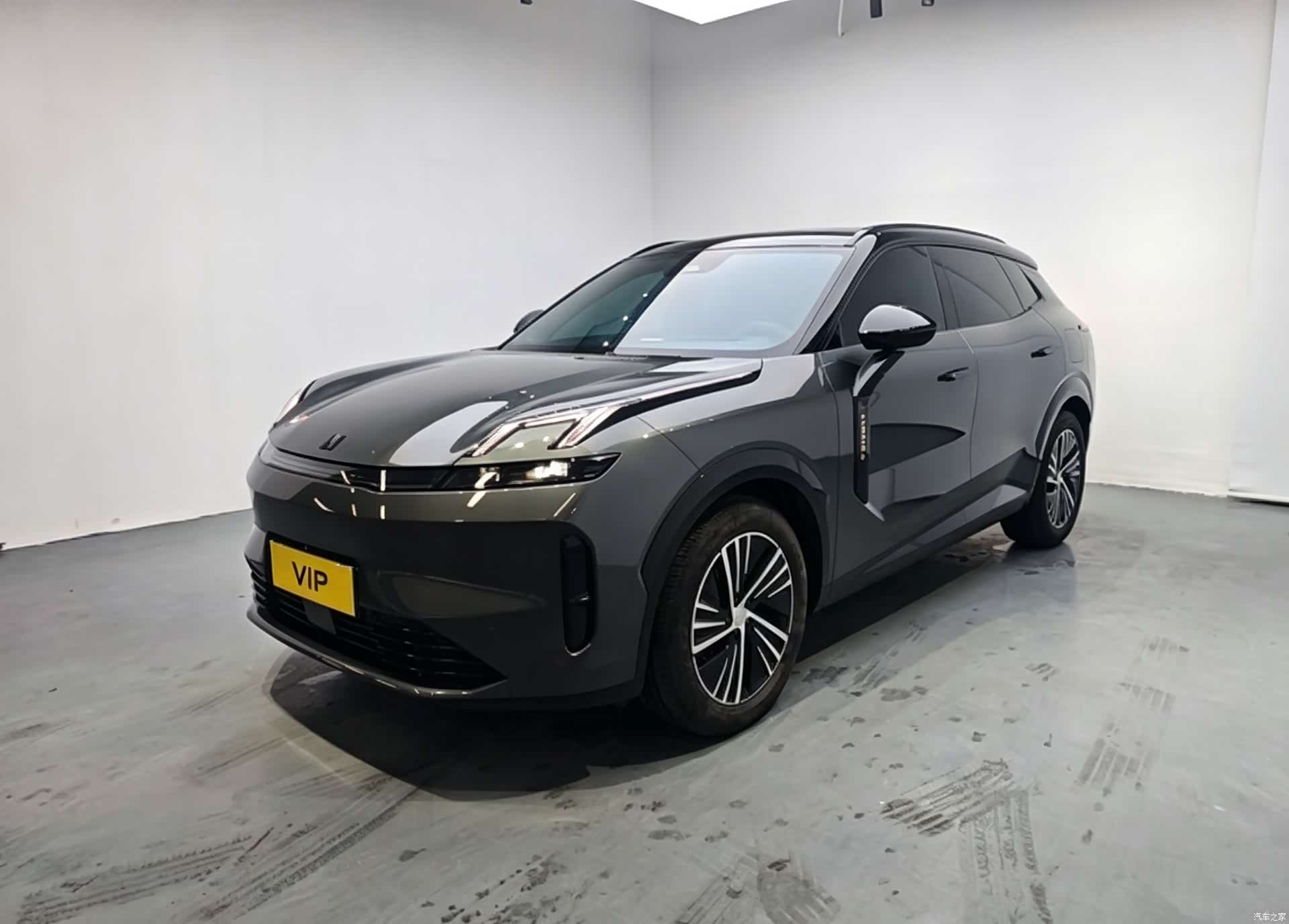 Lynk & Co 02