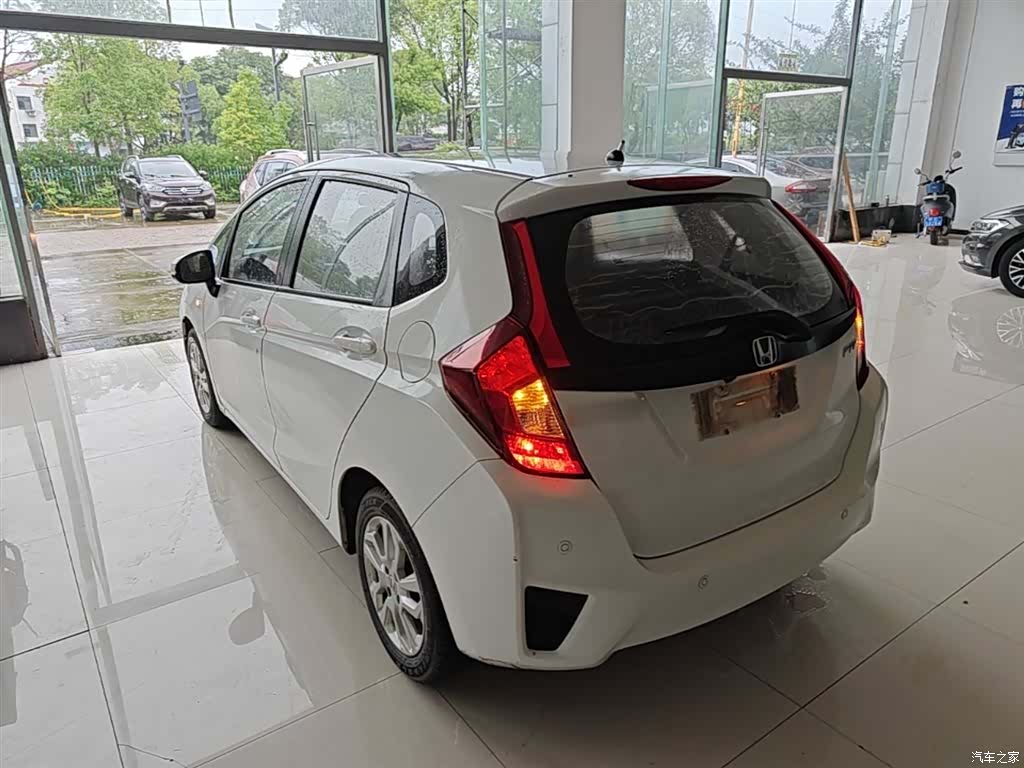 Honda Fit, 2017 все фото