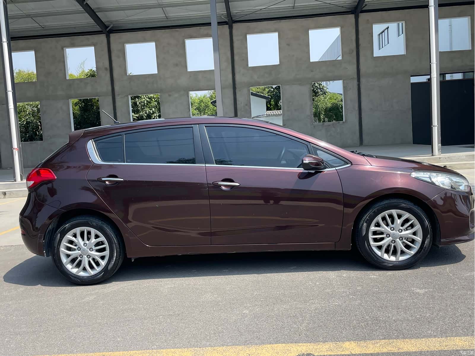 Kia K3, 2014 7