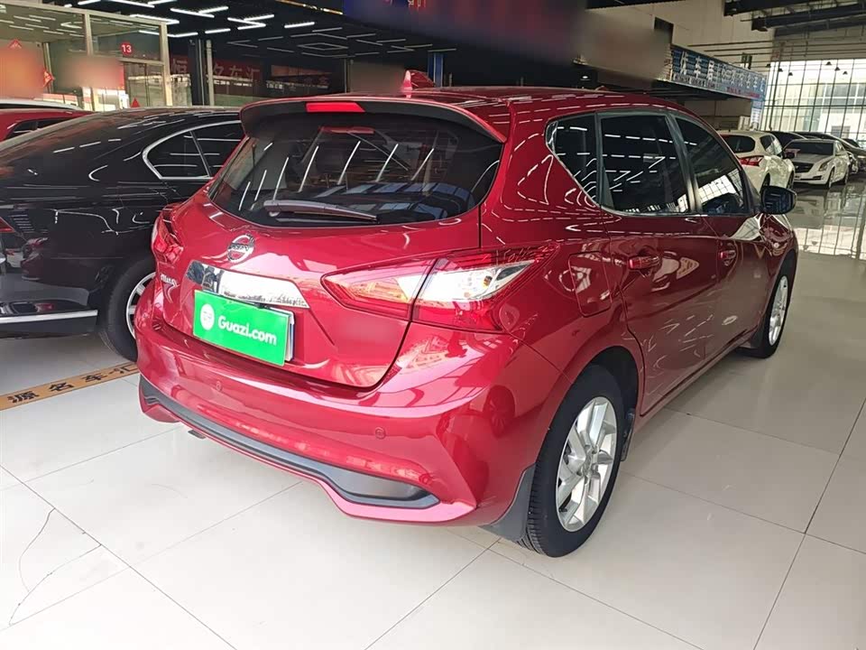 Nissan TIIDA