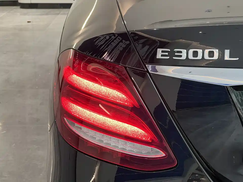 Mercedes-Benz E-class Mercedes-Benz E-class