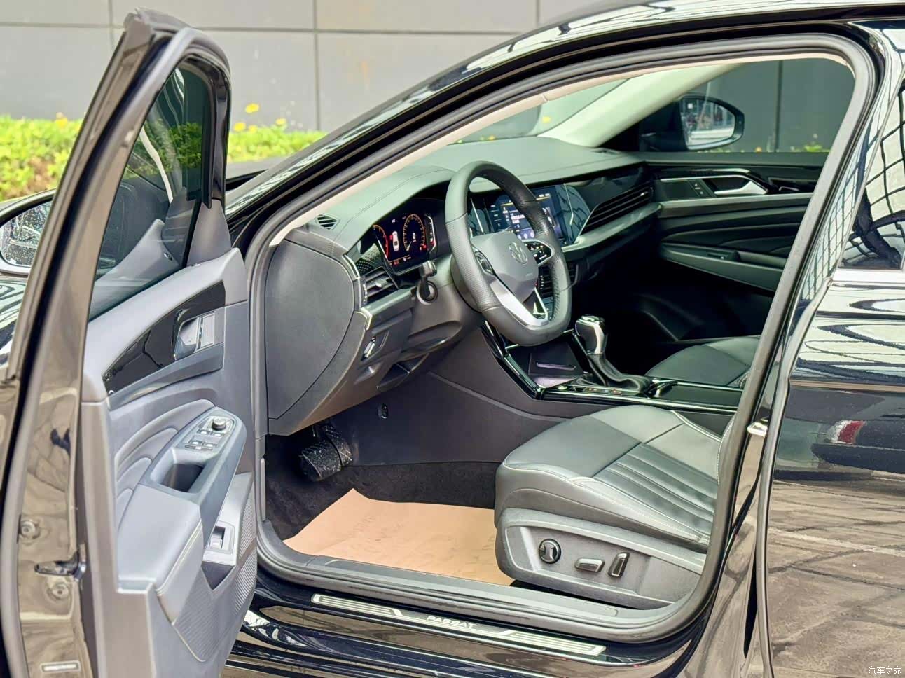 Volkswagen Passat, 2023 4
