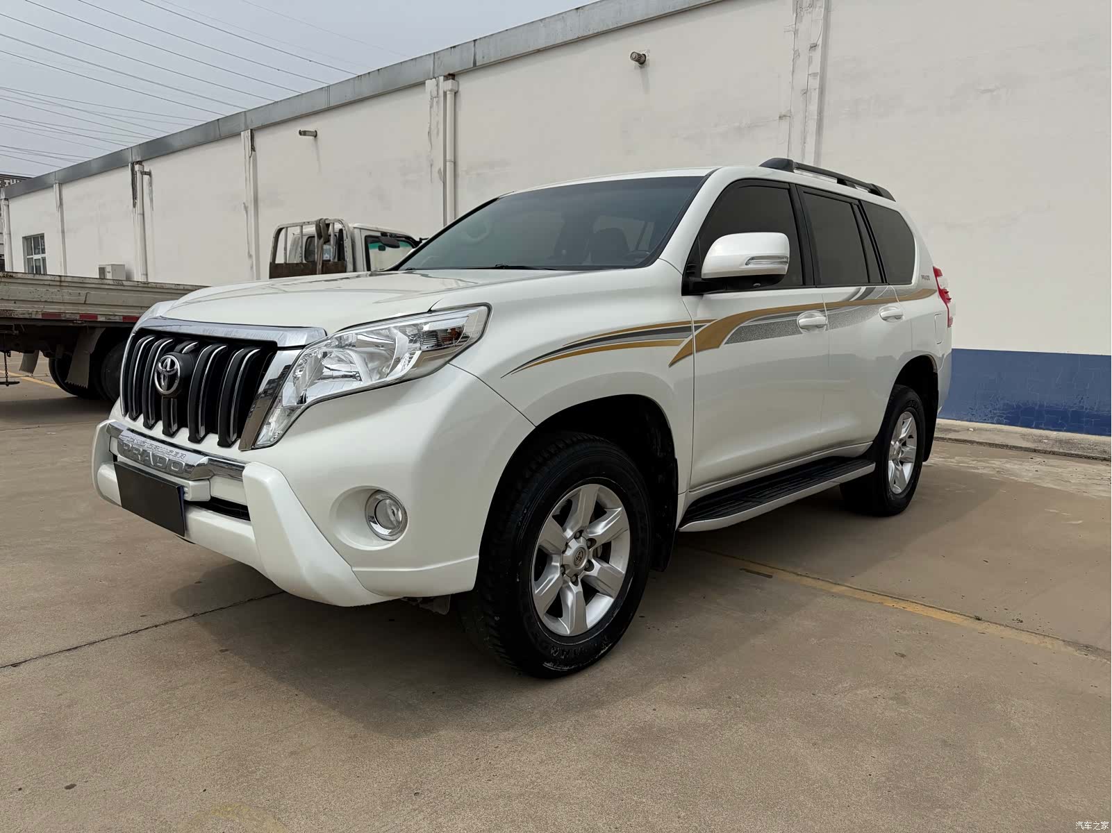 Toyota Prado, 2016 1