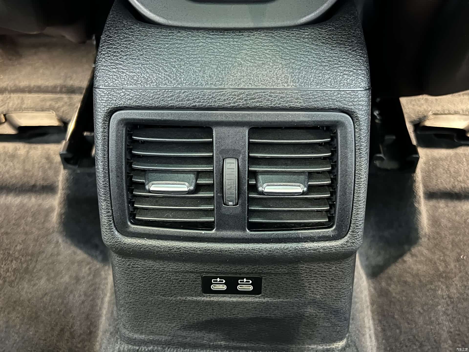 BMW X1, 2021 13