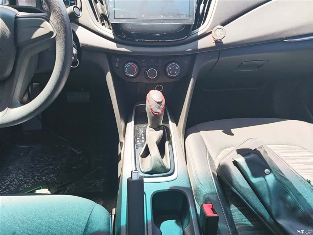 Chevrolet 320, 2018 14