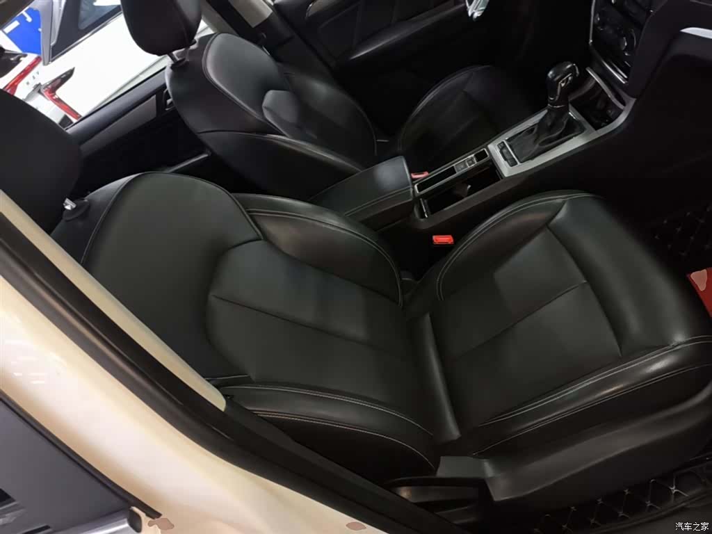 Roewe RX5, 2017 25