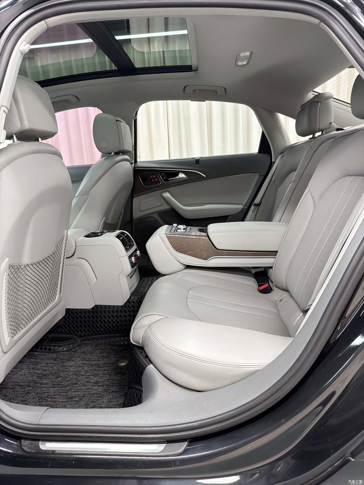 Audi A6L, 2014 10