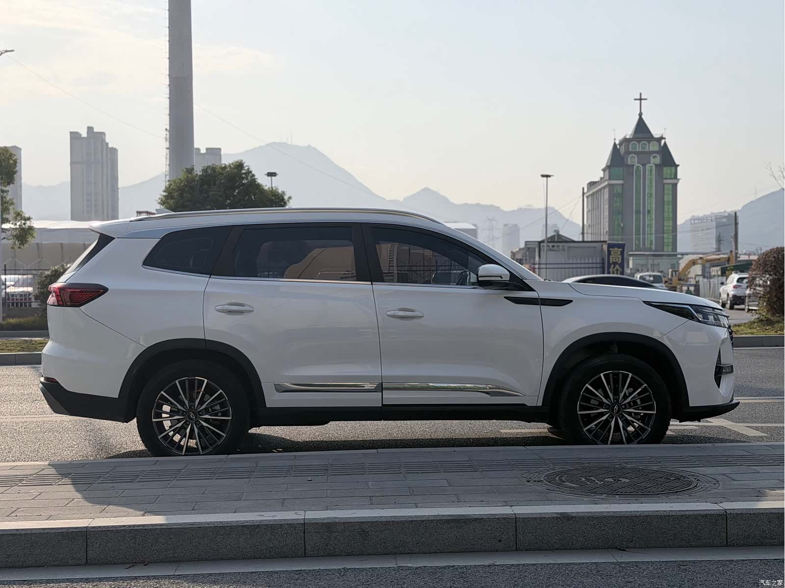 Chery Tiggo 8, 2023 17