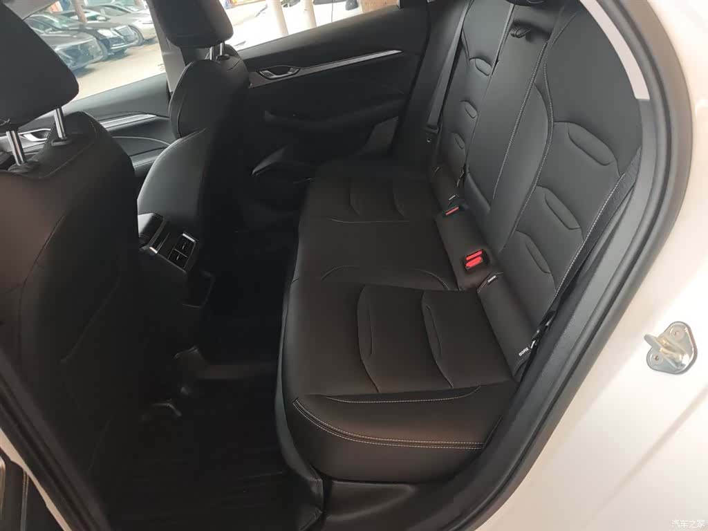 Geely Preface, 2022 17