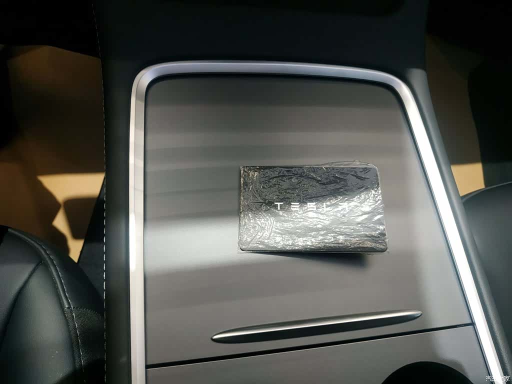 Tesla Model Y, 2023 9