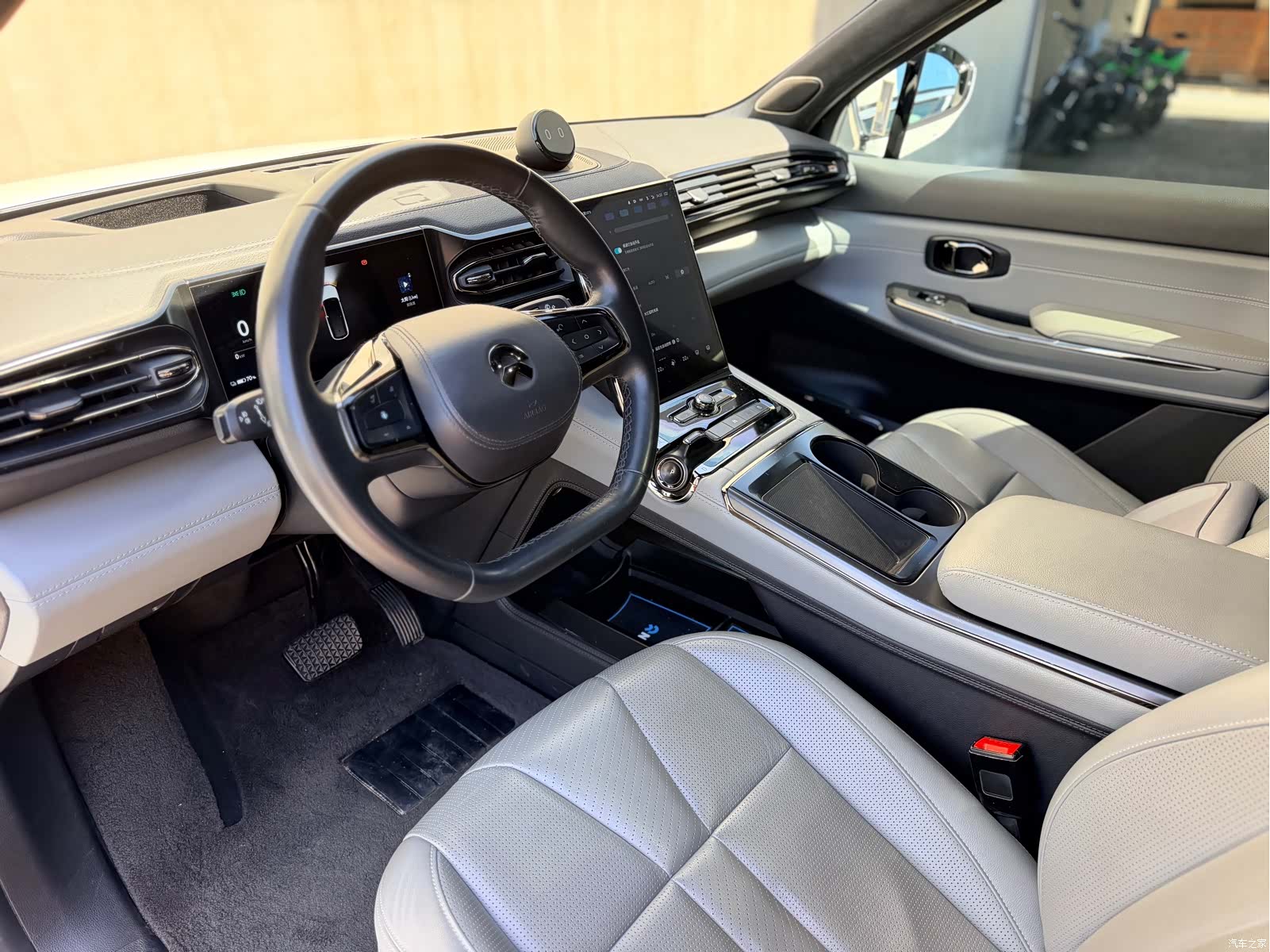 NIO ES8, 2021 16