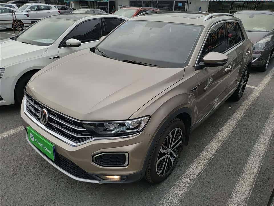Volkswagen T-ROC exploring Songs