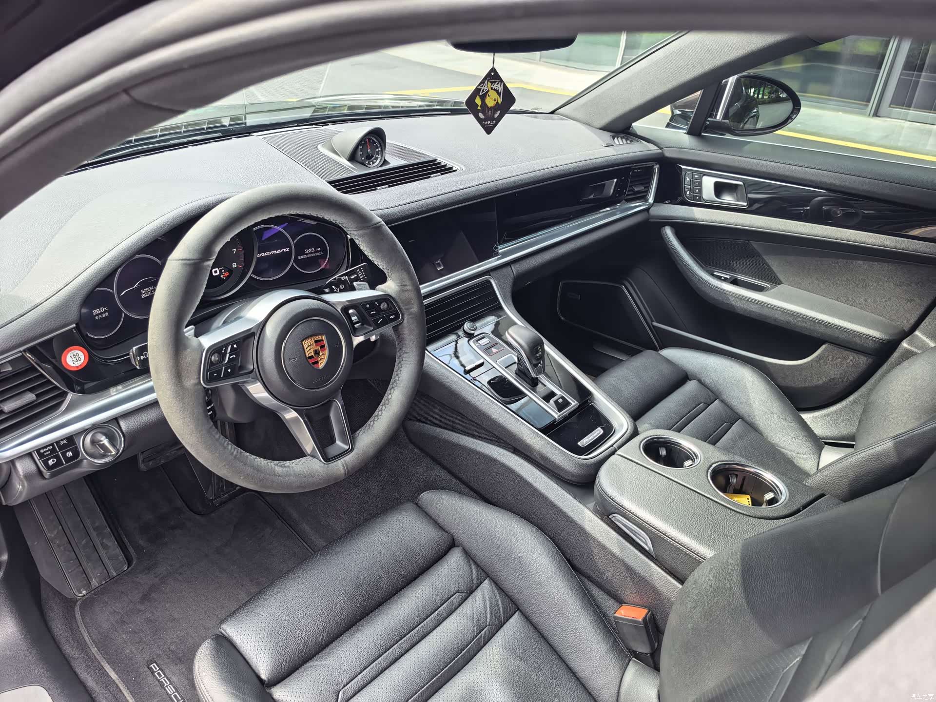 Porsche Panamera, 2018 все фото