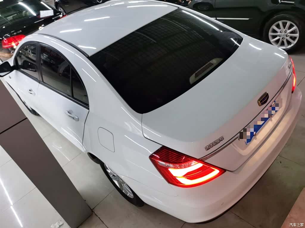 Geely Emgrand, 2017 23