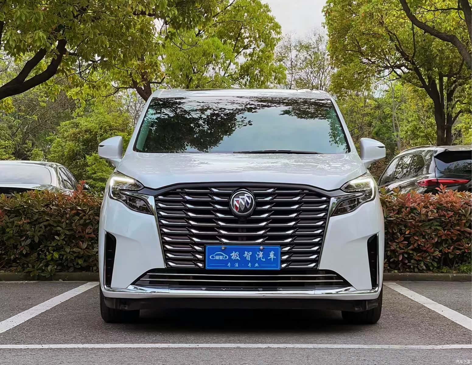 Buick GL8, 2023 2