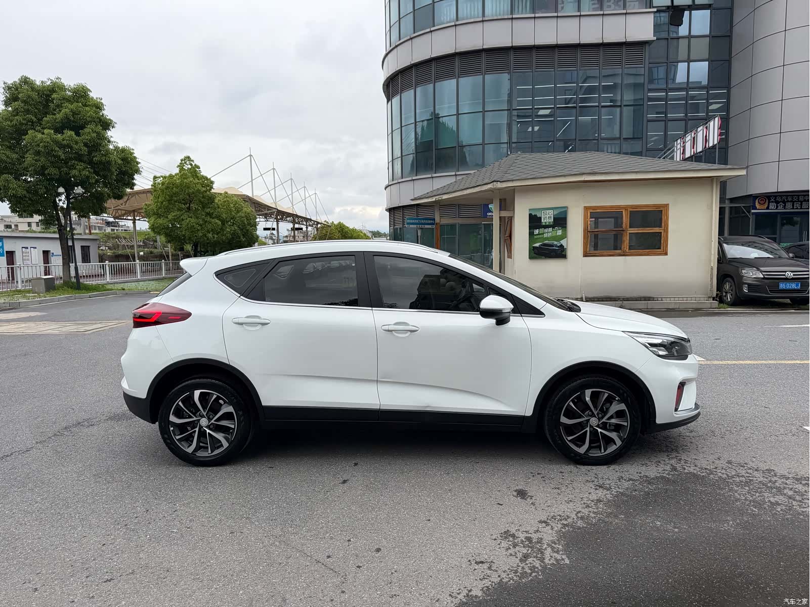 Geely Emgrand, 2021 4