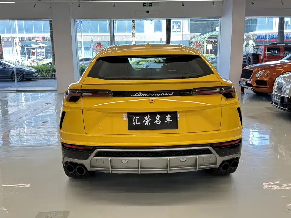 Lamborghini Urus
