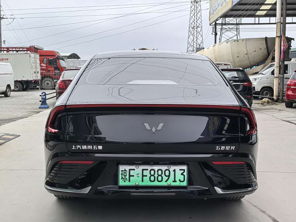 Wuling Wuling Starlight