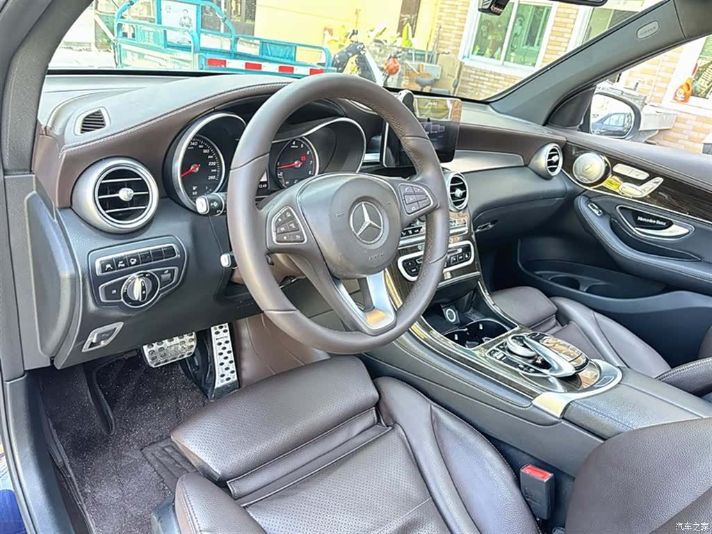 Mercedes-Benz GLC, 2016 13