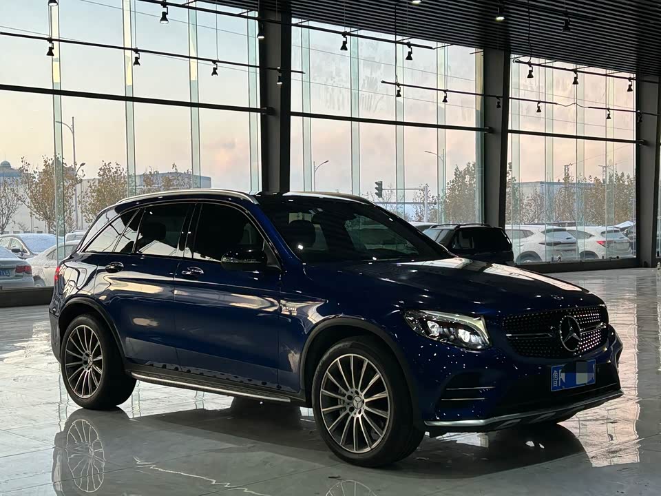 Mercedes-Benz GLC AMG
