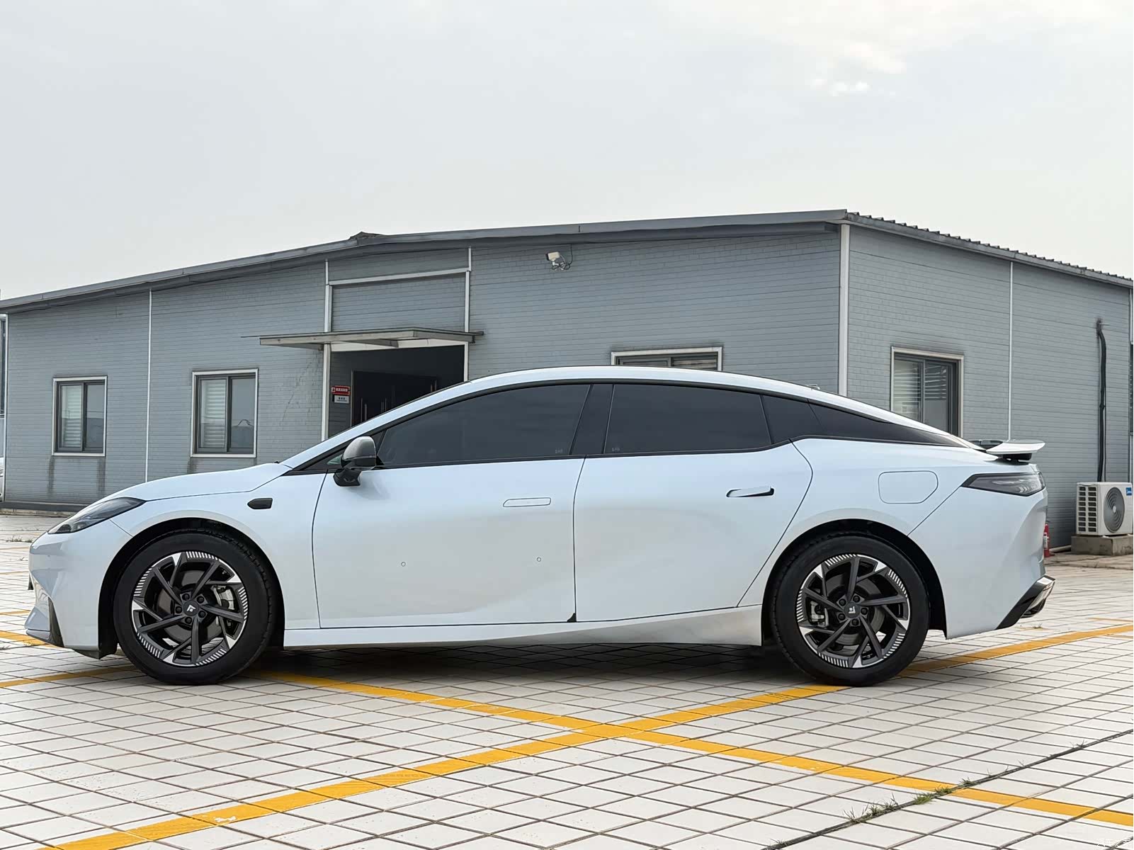 Hyper GT, 2024 10