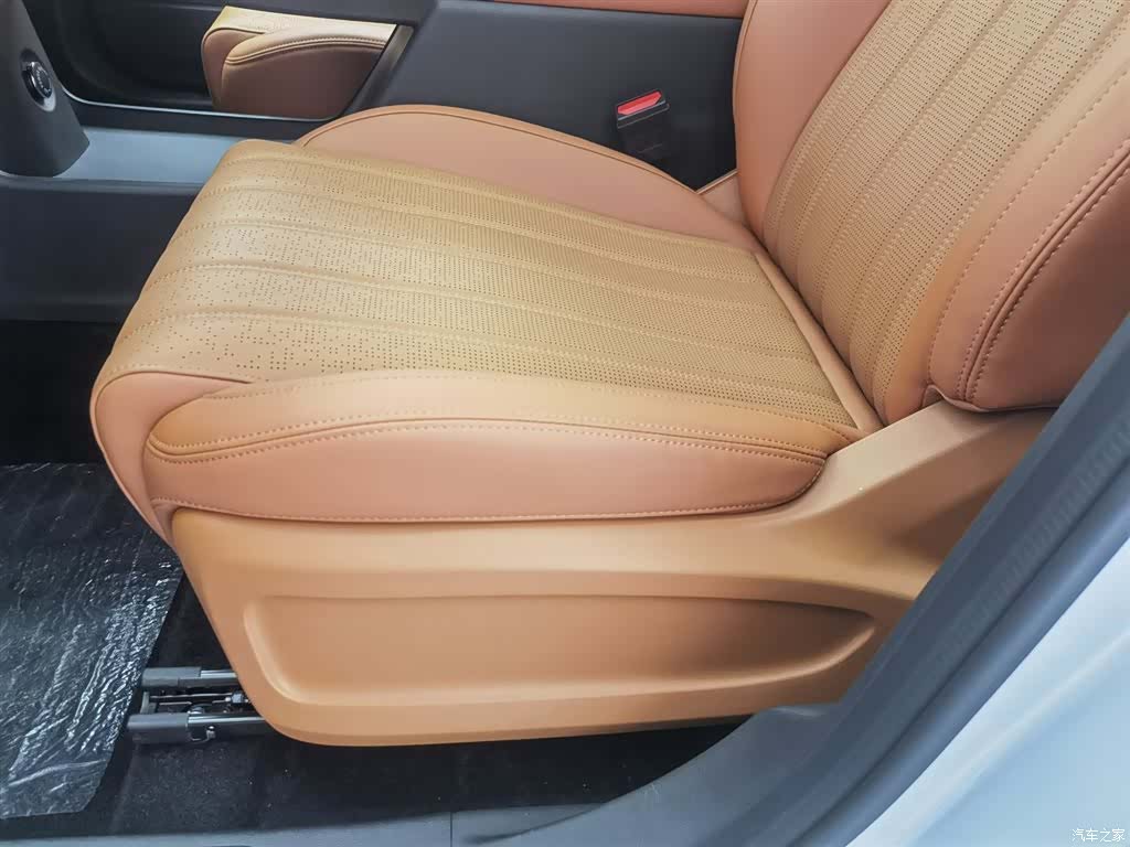 Jetour L7, 2026 20