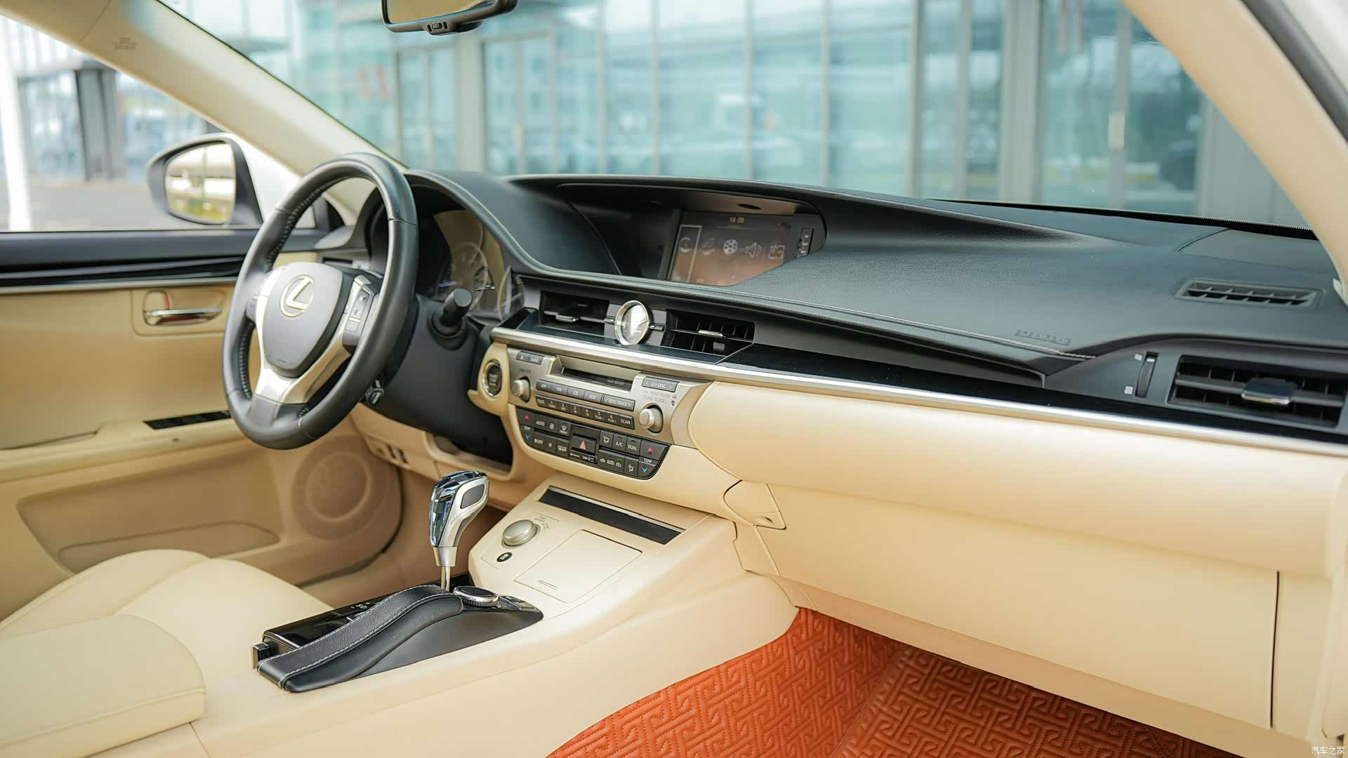 Lexus ES, 2013 10