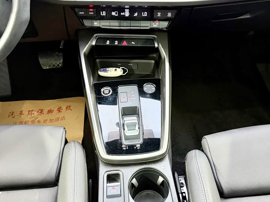Audi A3 2022, фото 12