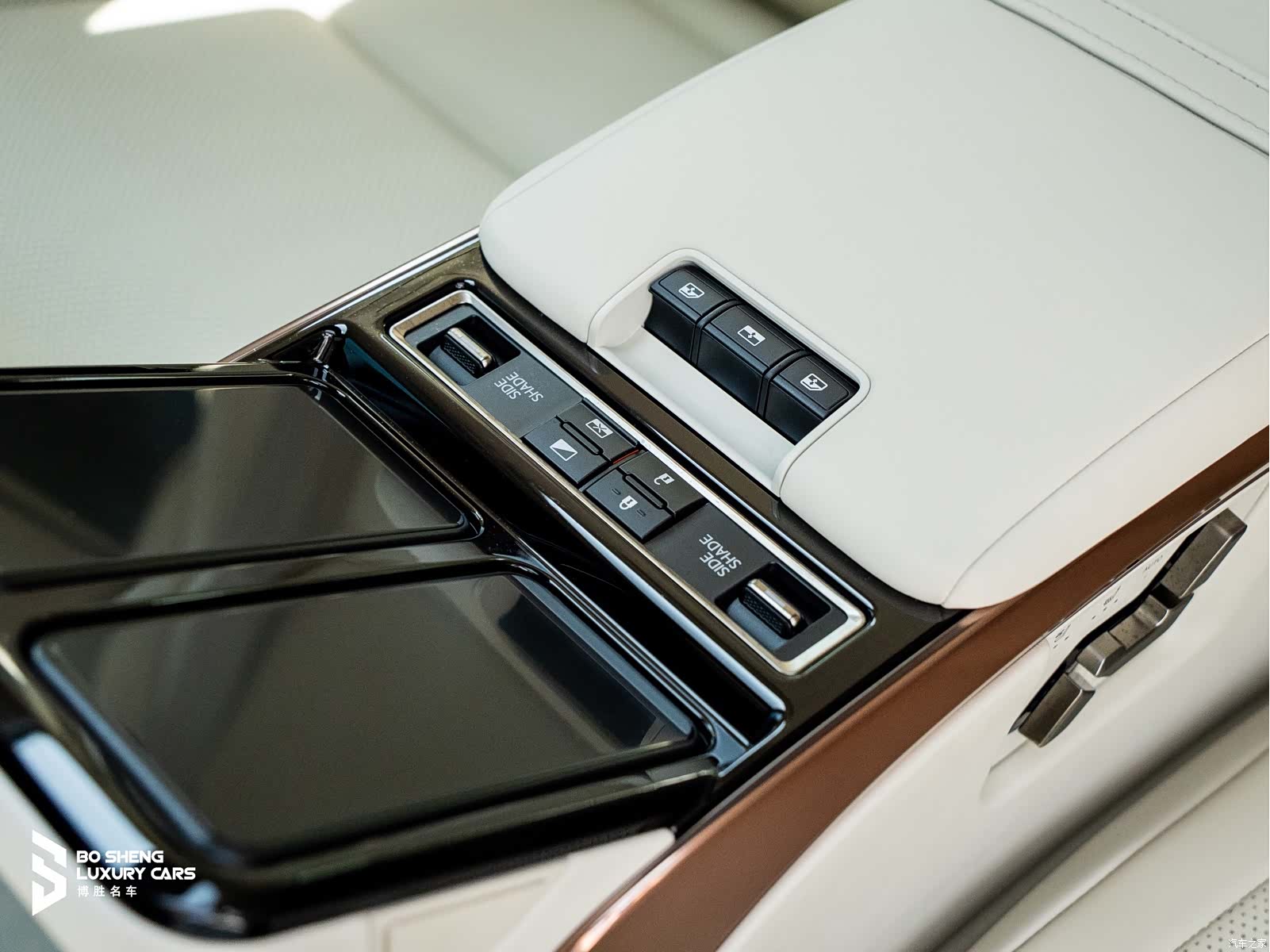 Lexus LM, 2025 51