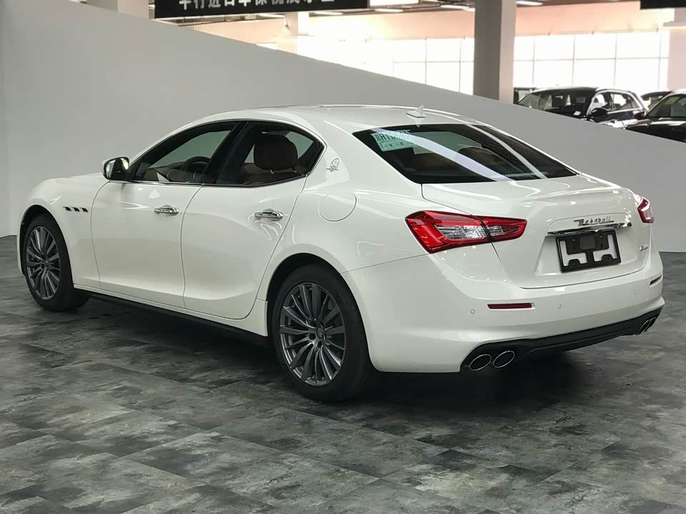 Maserati Ghibli