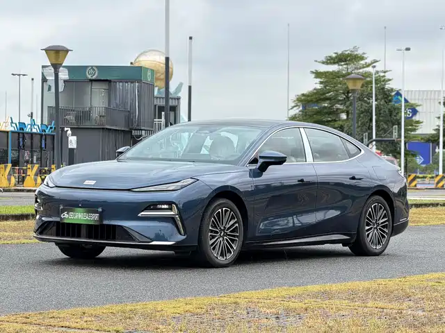 Geely Galaxy Starship 8 2026 — купить из Китая под заказ